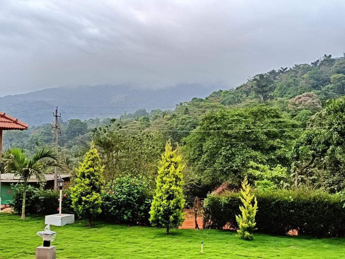 Hill Crest Resort - Coorg Madikeri Exterior photo