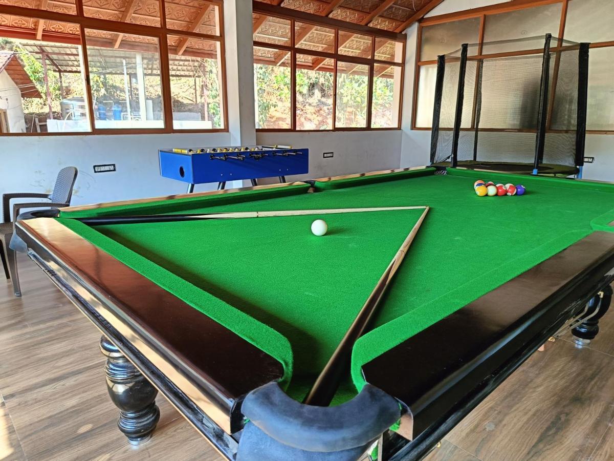 Hill Crest Resort - Coorg Madikeri Exterior photo