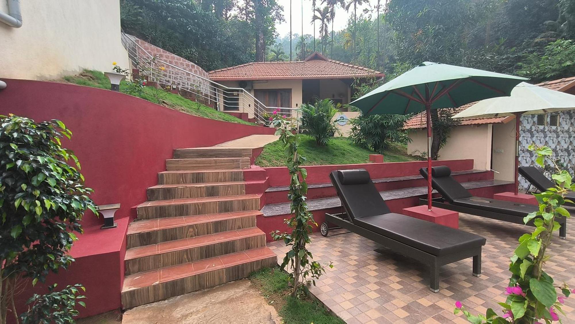 Hill Crest Resort - Coorg Madikeri Exterior photo
