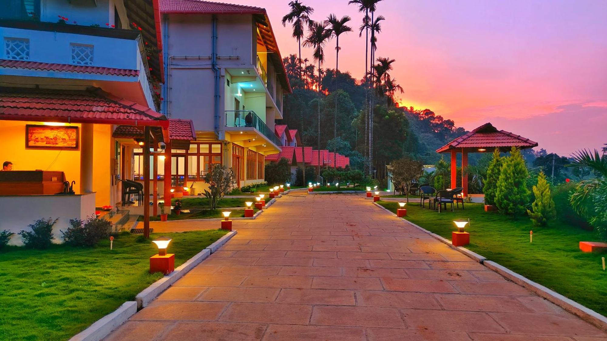 Hill Crest Resort - Coorg Madikeri Exterior photo