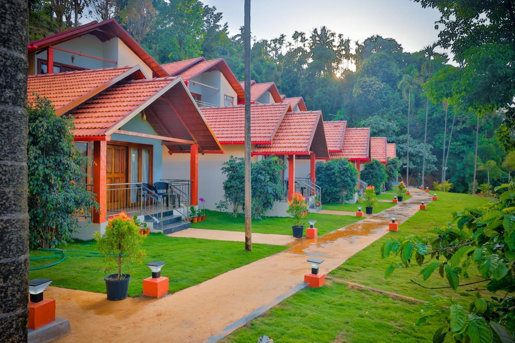 Hill Crest Resort - Coorg Madikeri Exterior photo