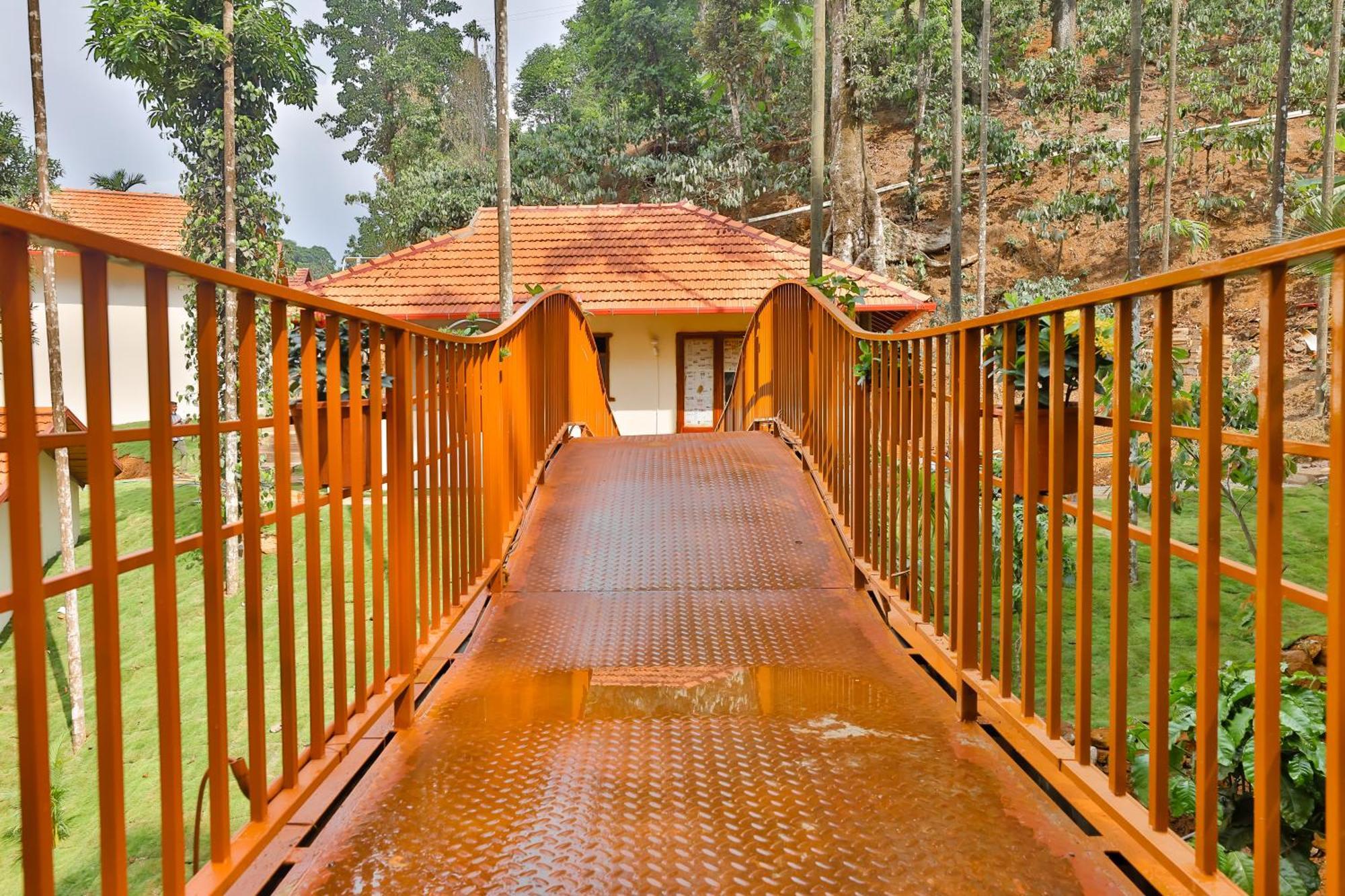 Hill Crest Resort - Coorg Madikeri Exterior photo
