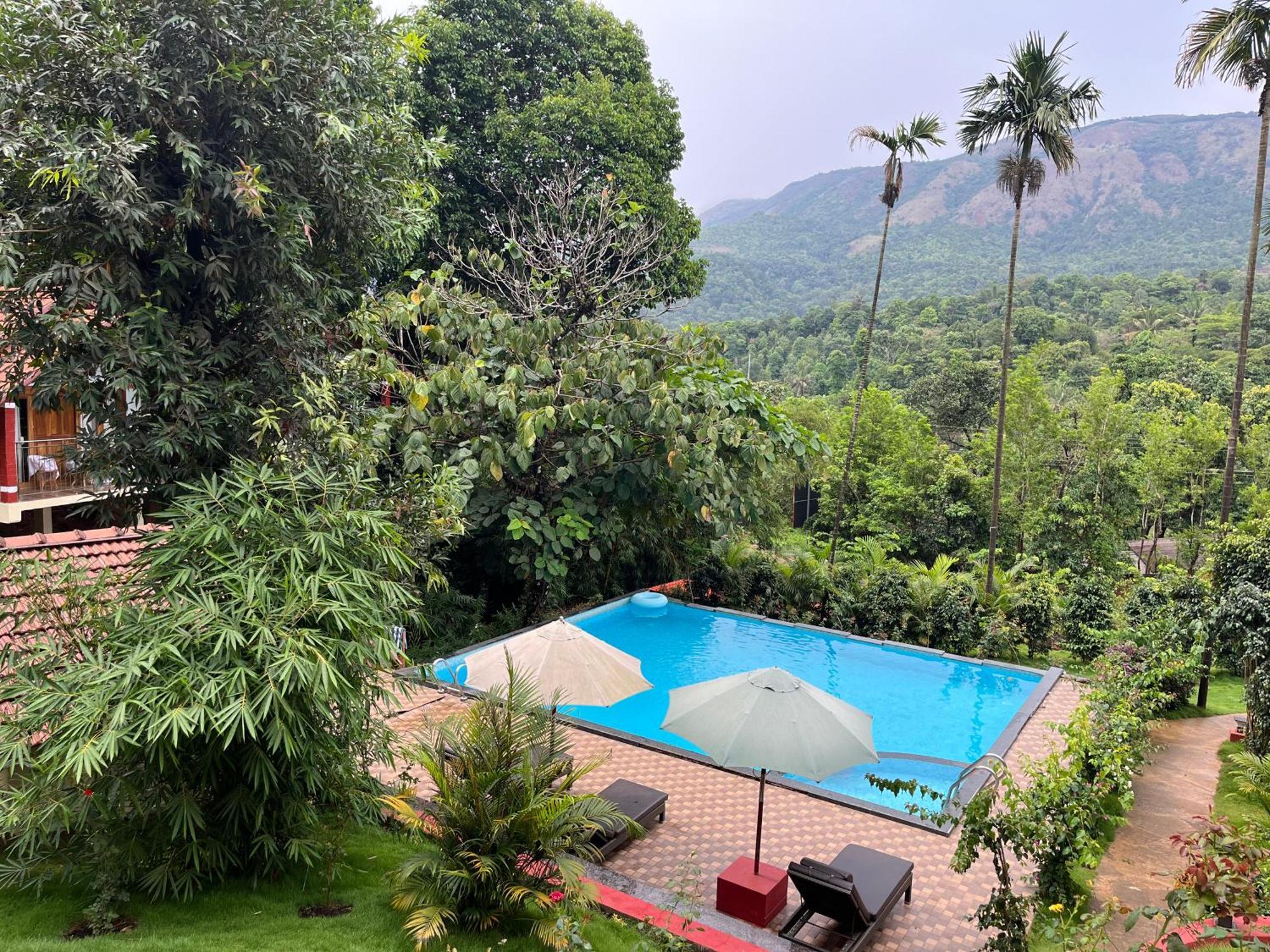Hill Crest Resort - Coorg Madikeri Exterior photo