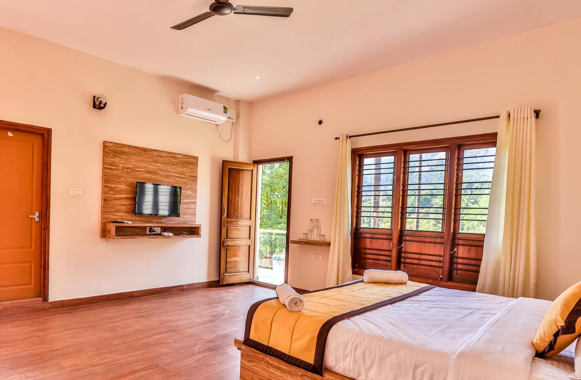 Hill Crest Resort - Coorg Madikeri Exterior photo