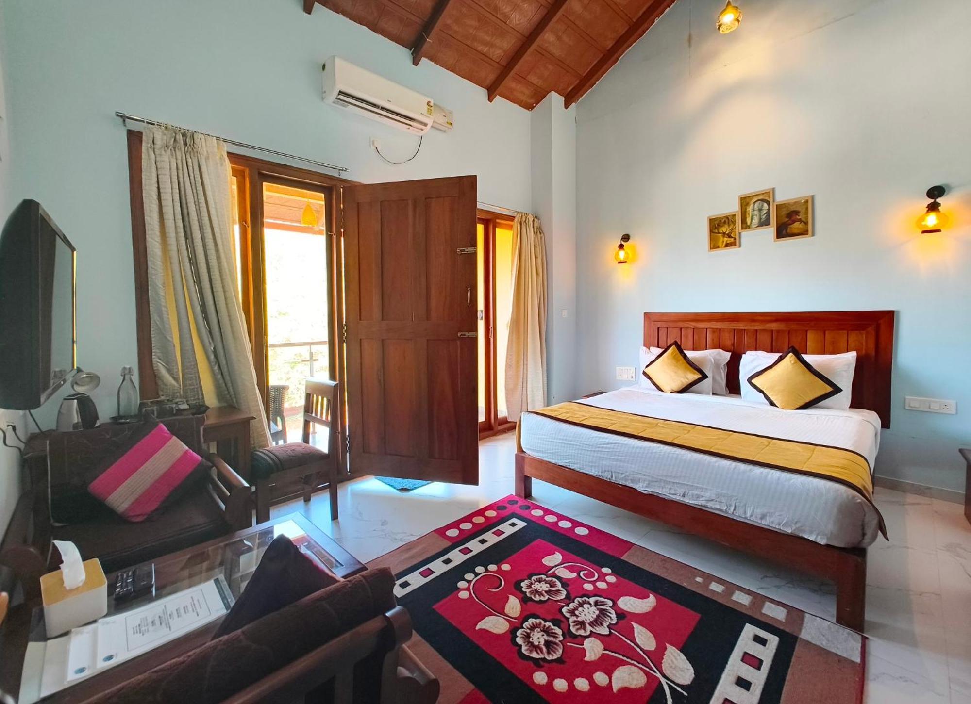Hill Crest Resort - Coorg Madikeri Exterior photo